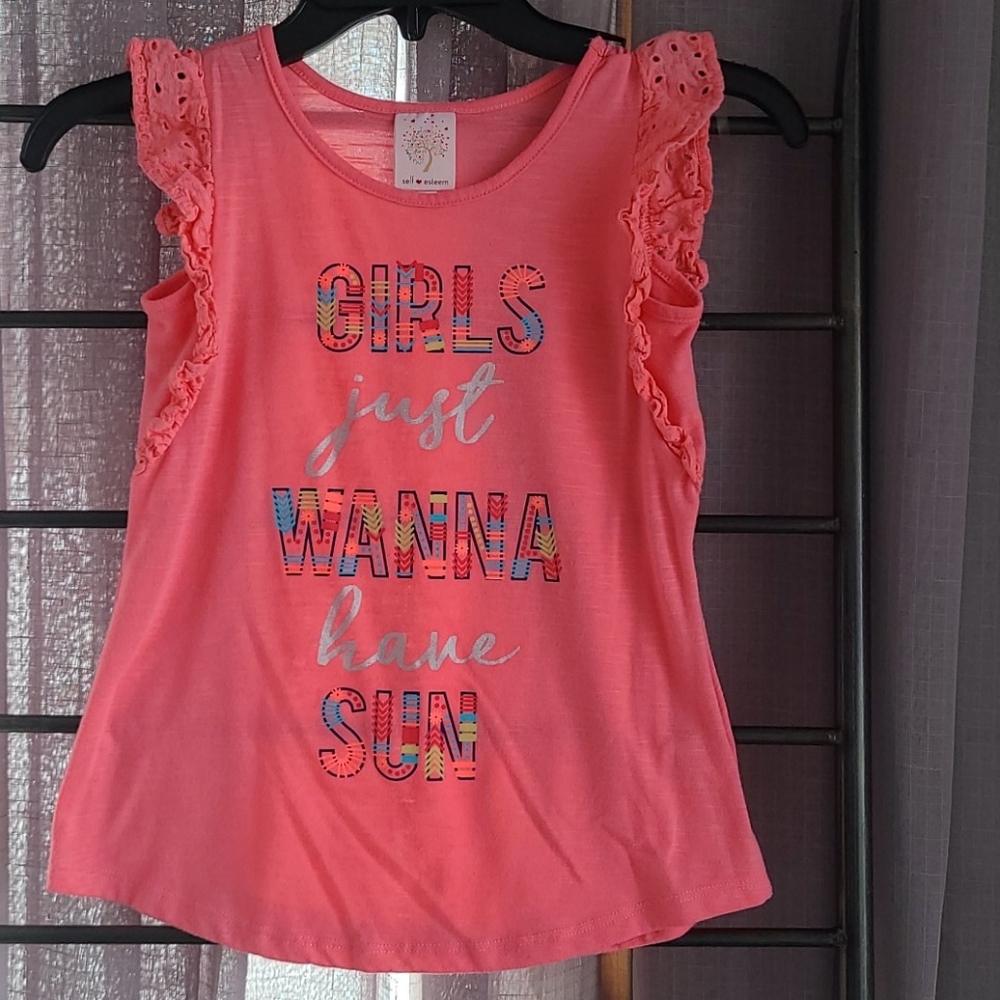 Girl's T with lace sleeves